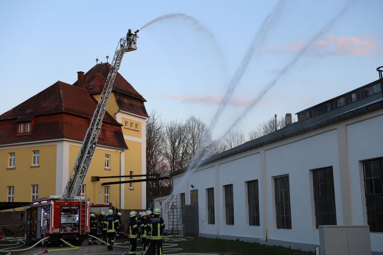 Übung der Freiwilligen Feuerwehr Nördlingen im Eisenbahnmuseum